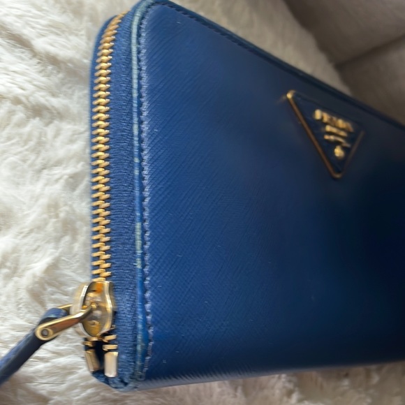 Prada Authentic Wallet - Picture 14 of 14